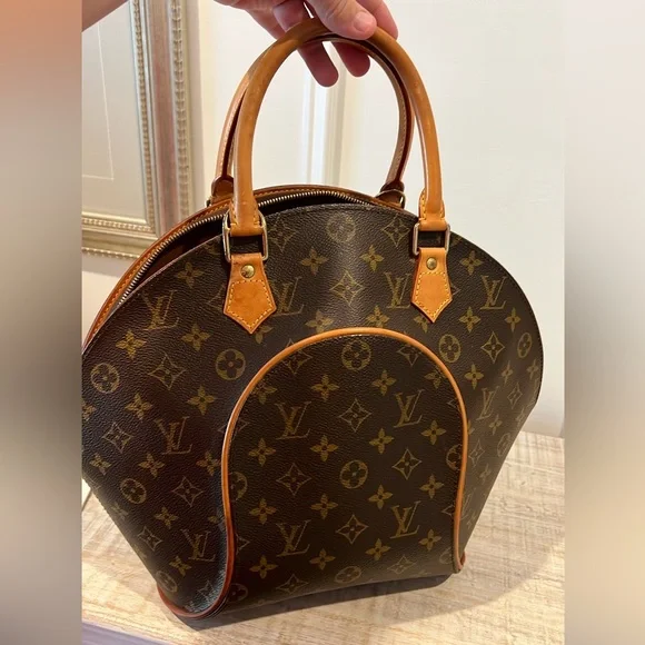 Louis Vuitton Ellipse MM Monogram Handbag EUC - Picture 13 of 16